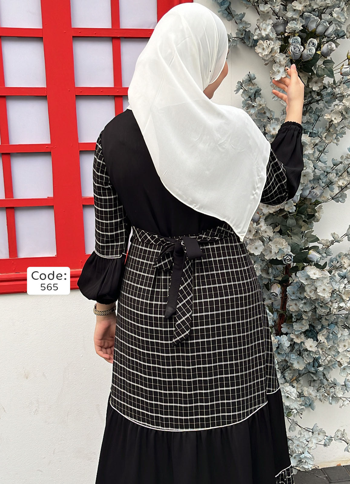 عباية خليجي حرير اسود خروج حريمى كود 565