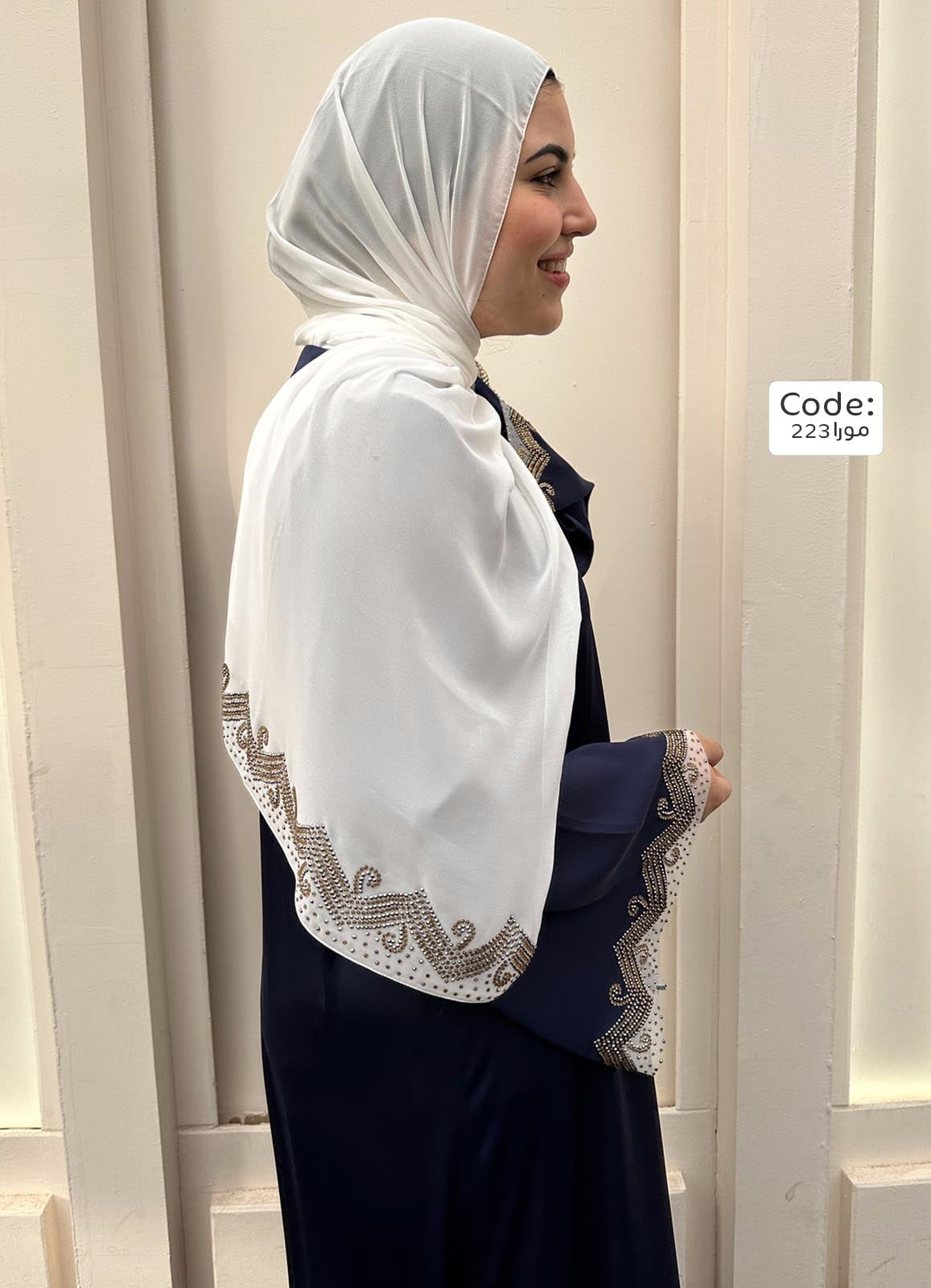 عباية خليجي حرير اسود خروج حريمى كود 229