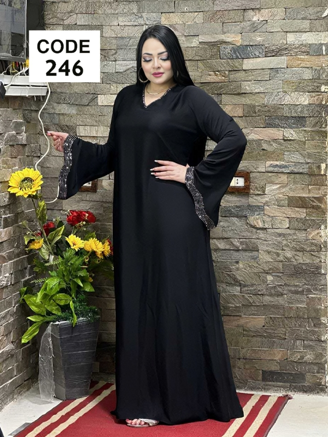 عباية خليجي سوداء حرير خروج حريمى كود 246