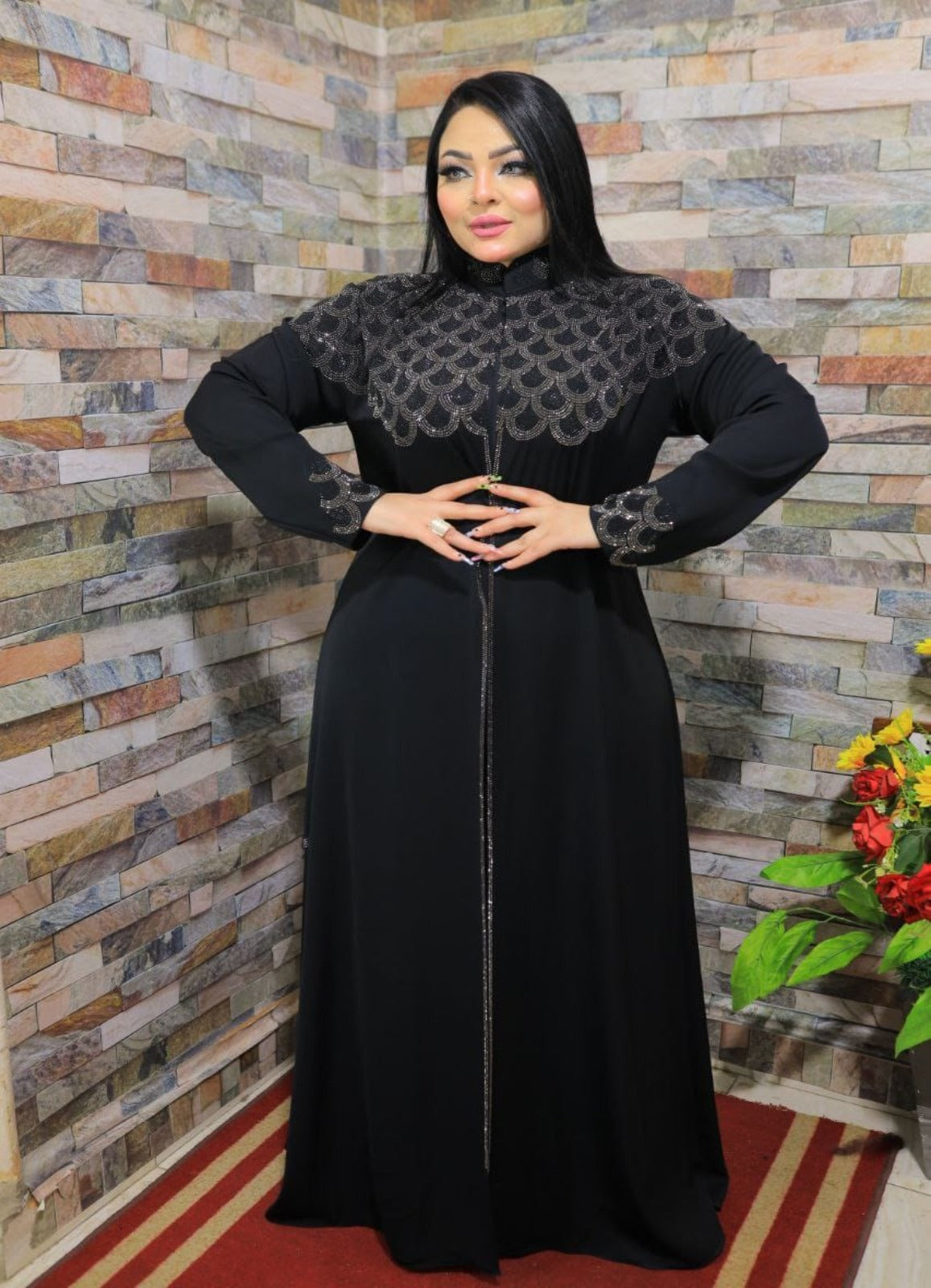 عباية خليجي سوداء حرير خروج حريمى كود 0100