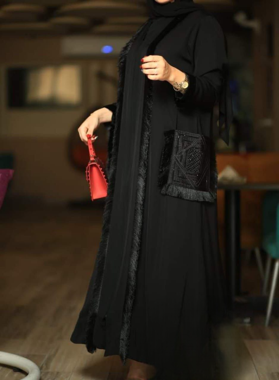 عباية خليجي سوداء حرير خروج حريمى كود 161