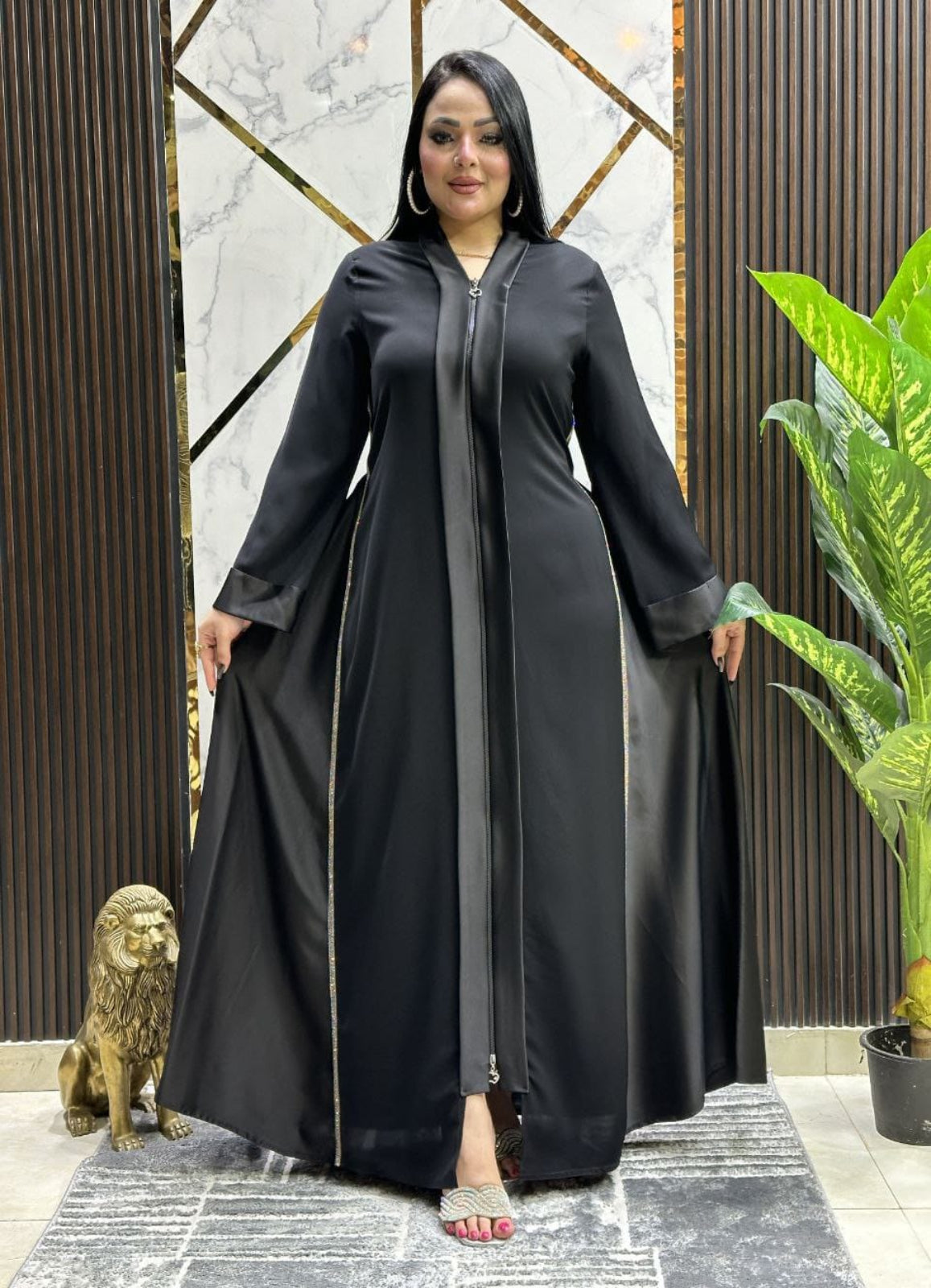 عباية خليجي حرير خروج حريمى كود 553