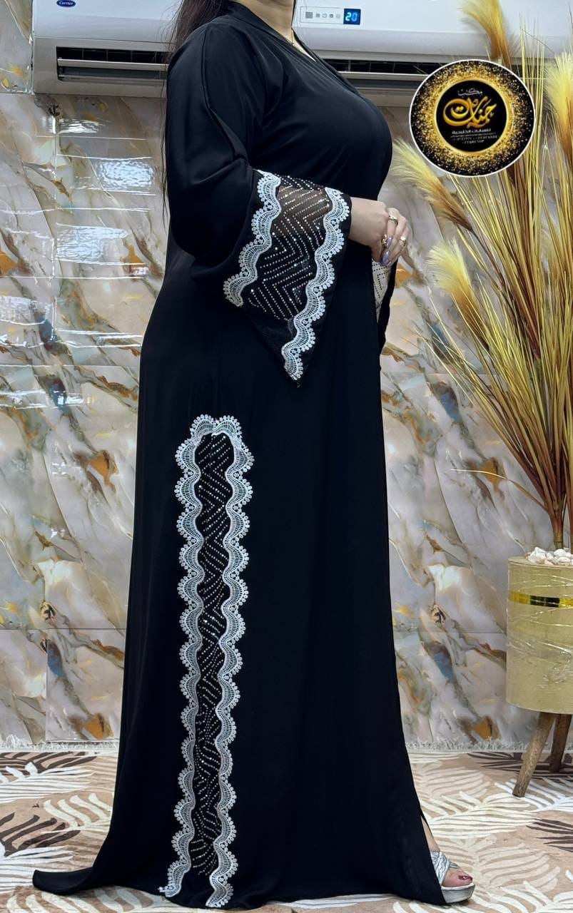 عباية خليجي سوداء حرير خروج حريمى كود 111