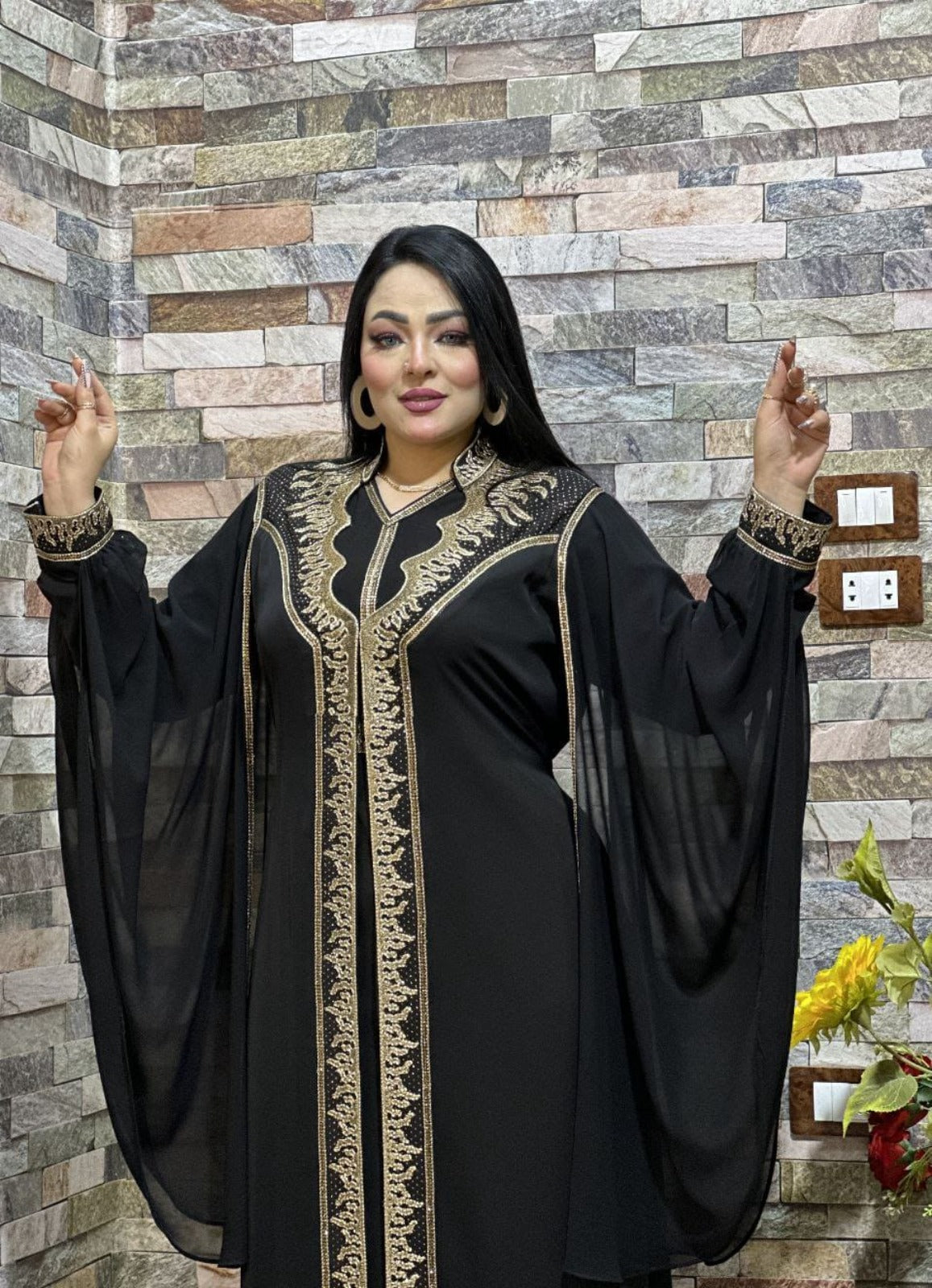 عباية خليجي حرير خروج حريمى كود 650
