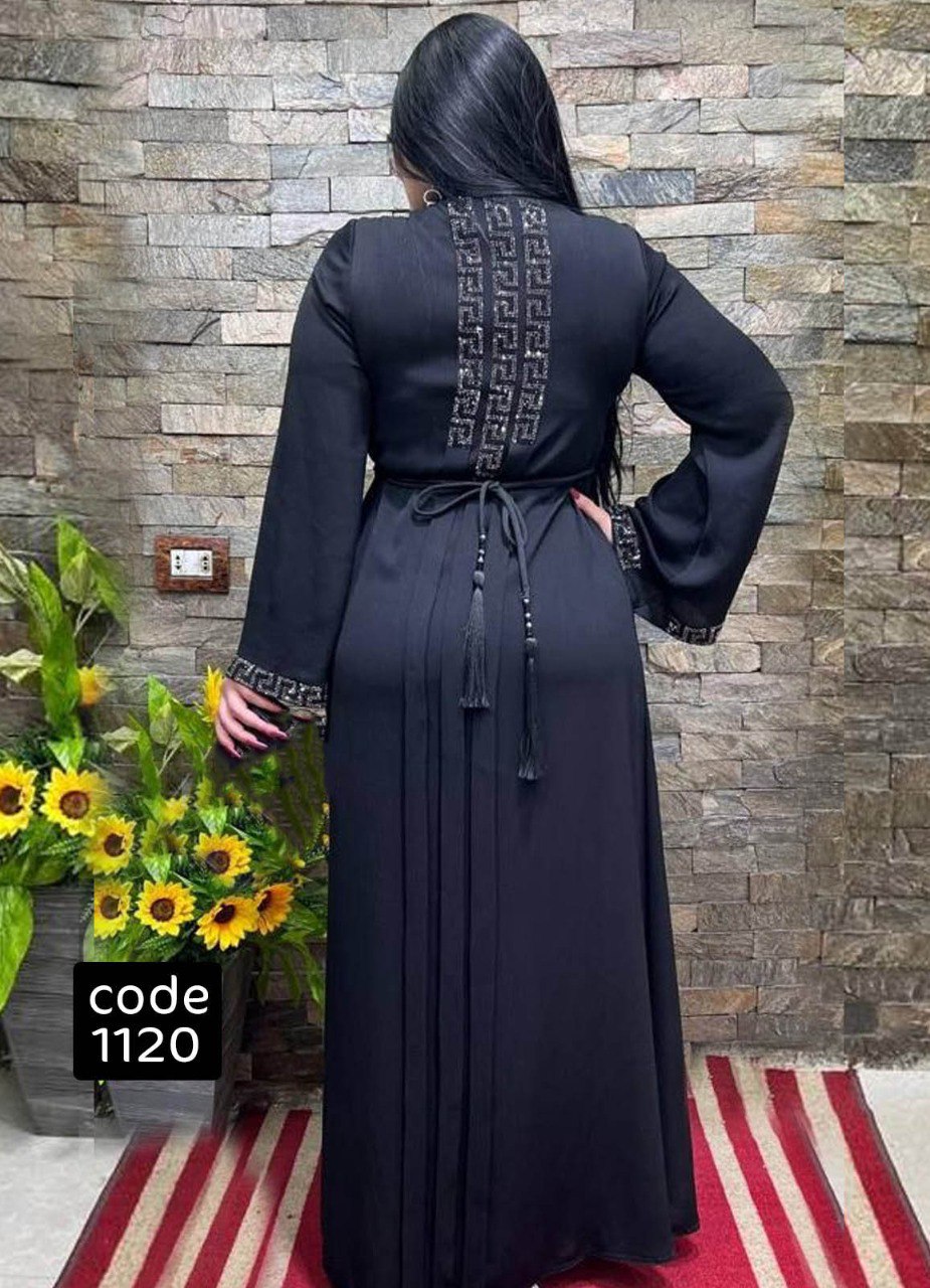 عباية خليجي سوداء حرير خروج حريمى كود 1120