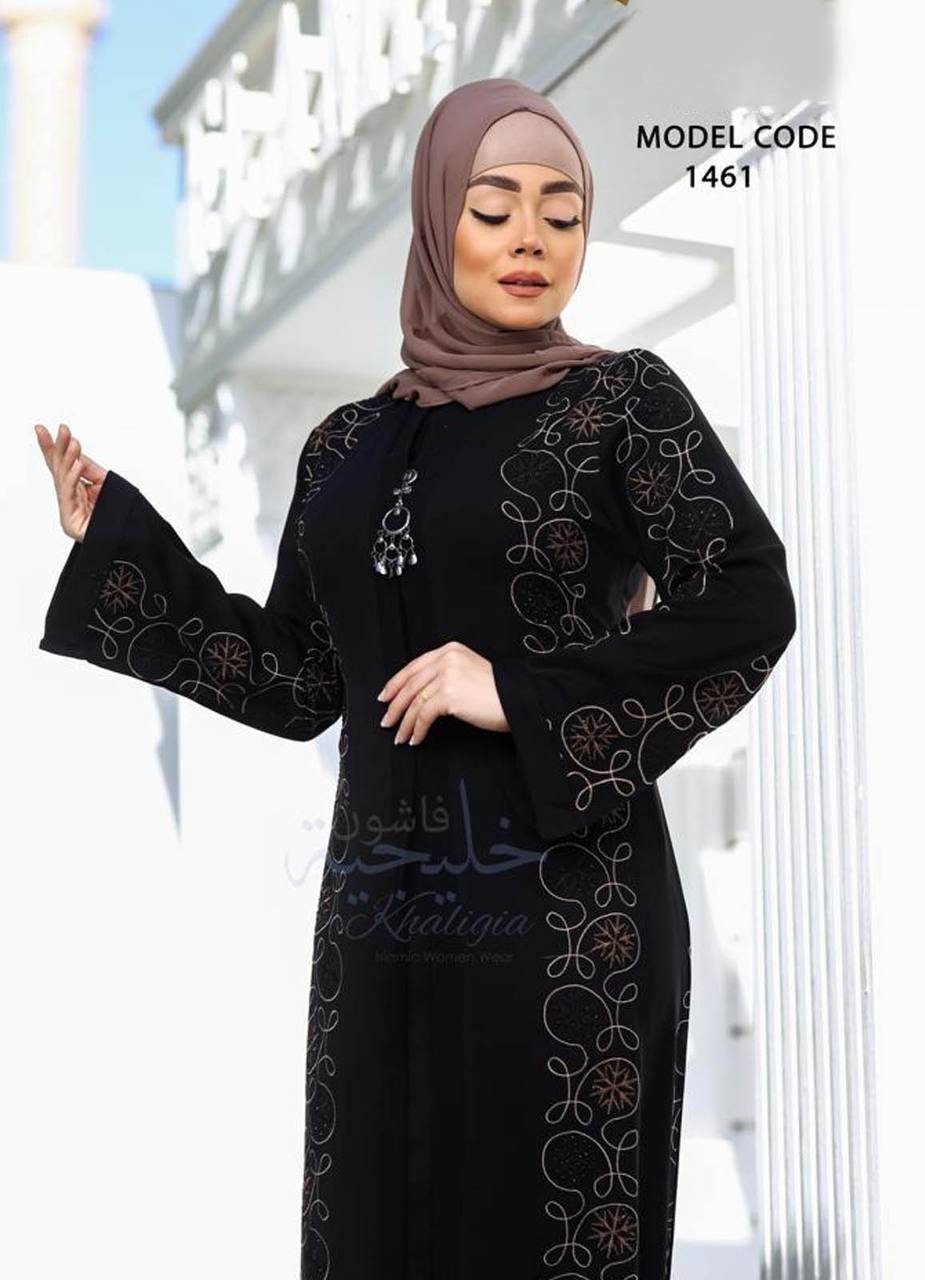 عباية خليجي سوداء حرير خروج حريمى كود 1461