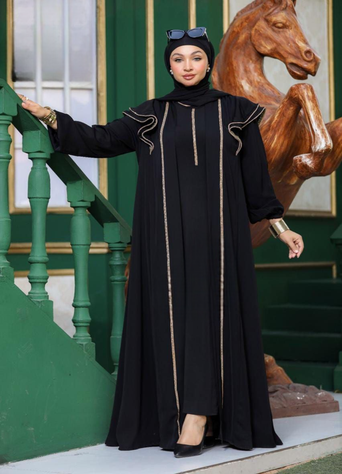 عباية خليجي حرير خروج حريمى كود 174