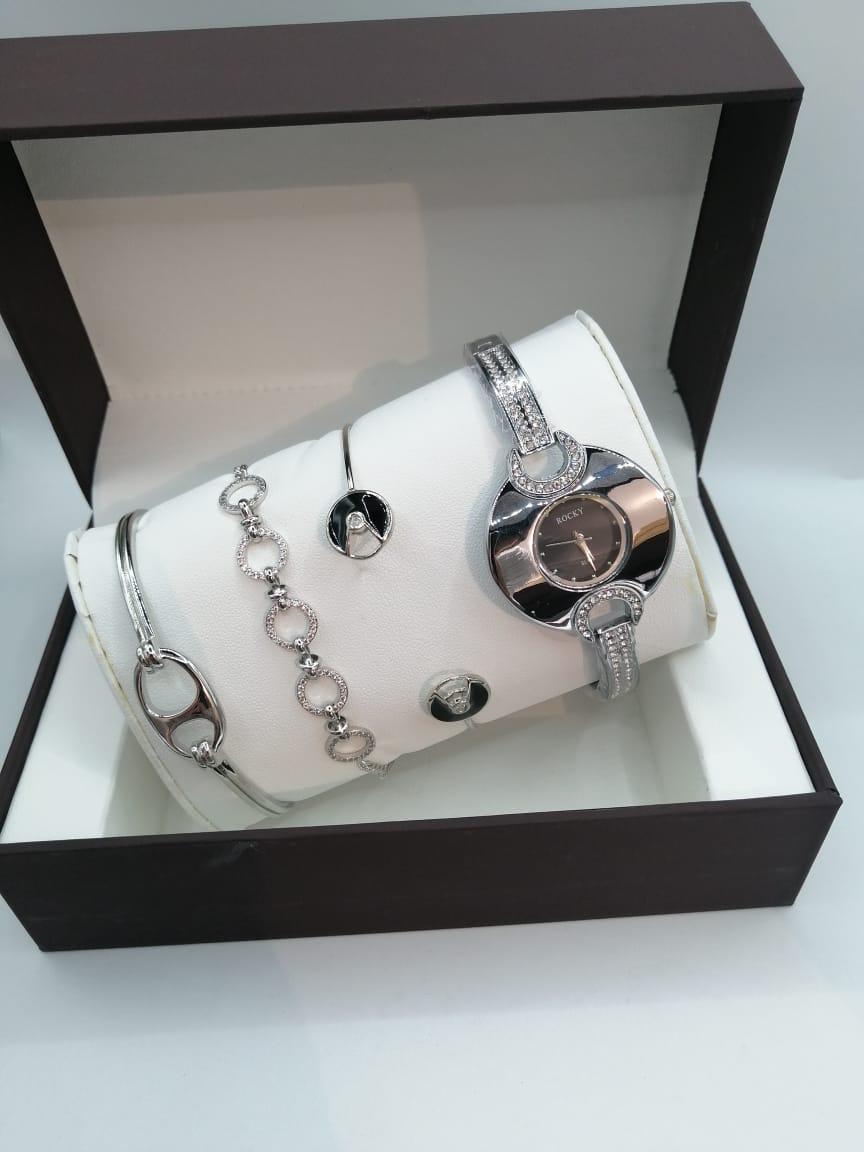 مقاومة للماء بضمان سنه R5063طقم ساعة حريمي