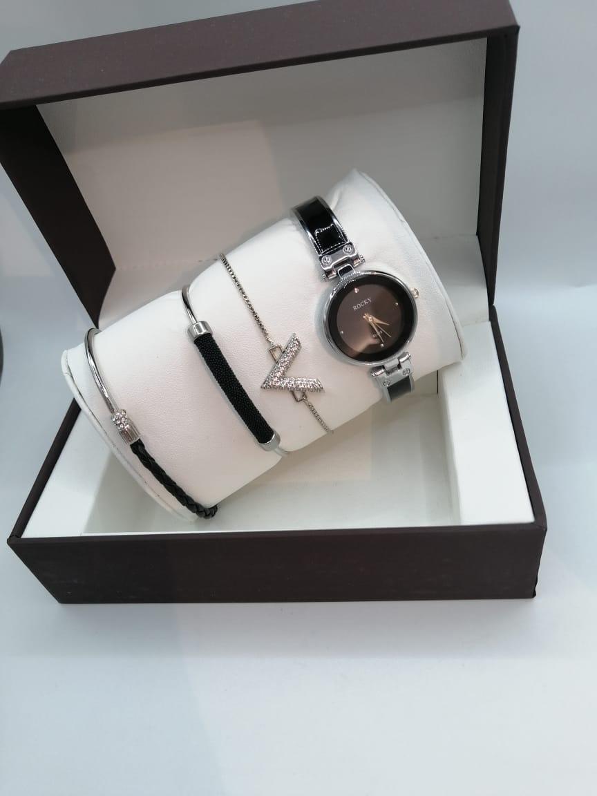 مقاومة للماء بضمان سنه R5040 طقم ساعة حريمي