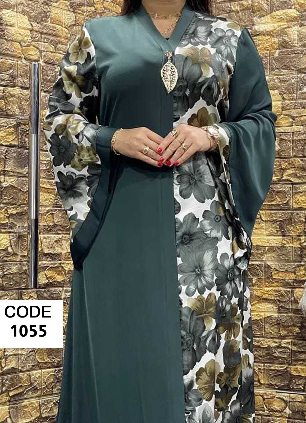 عباية خليجي الوان حرير خروج حريمى كود 1055