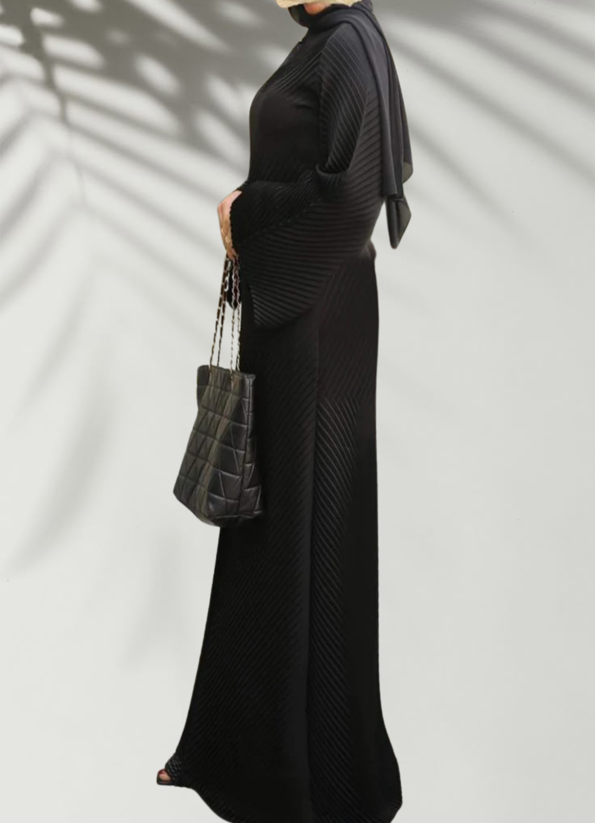 عباية خليجي بيج حرير خروج حريمى كود 186