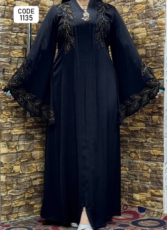 عباية خليجي سوداء  حرير خروج حريمى كود 1135