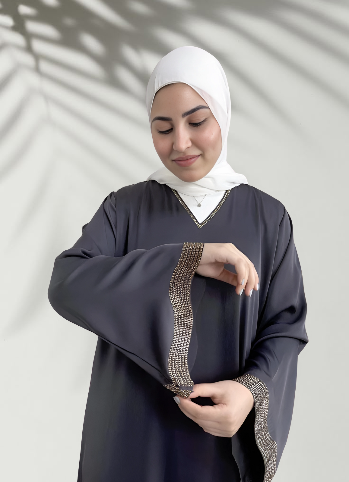 عباية خليجي حرير اسود خروج حريمى كود 226