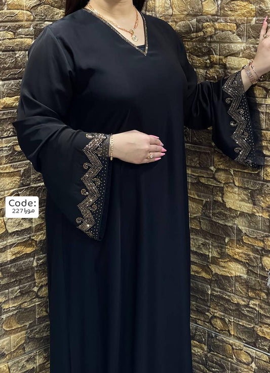 عباية خليجي حرير اسود خروج حريمى كود 229
