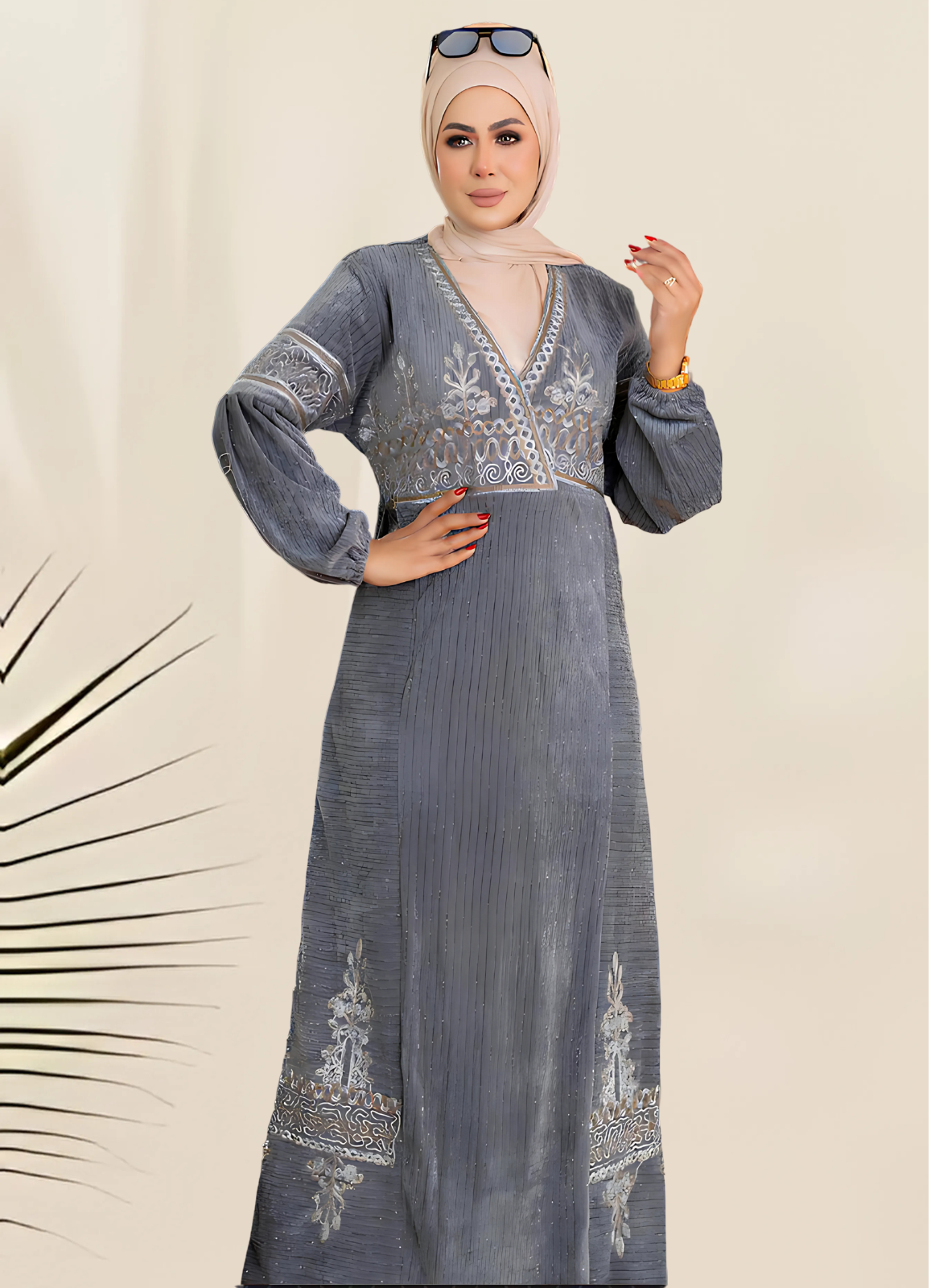 H103 عباية بيتي شتوي قطيفة