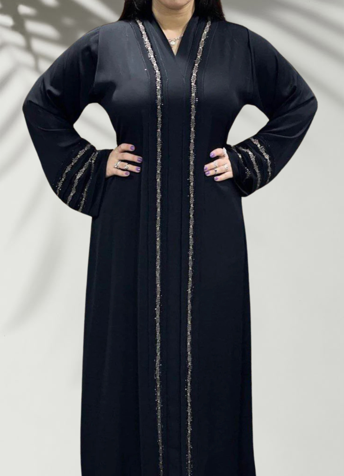 عباية خليجي سوداء  حرير خروج حريمى كود 200