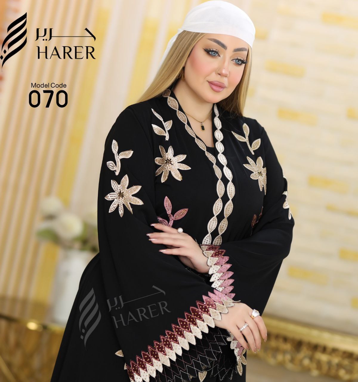 عباية خليجي حرير خروج حريمى كود  070