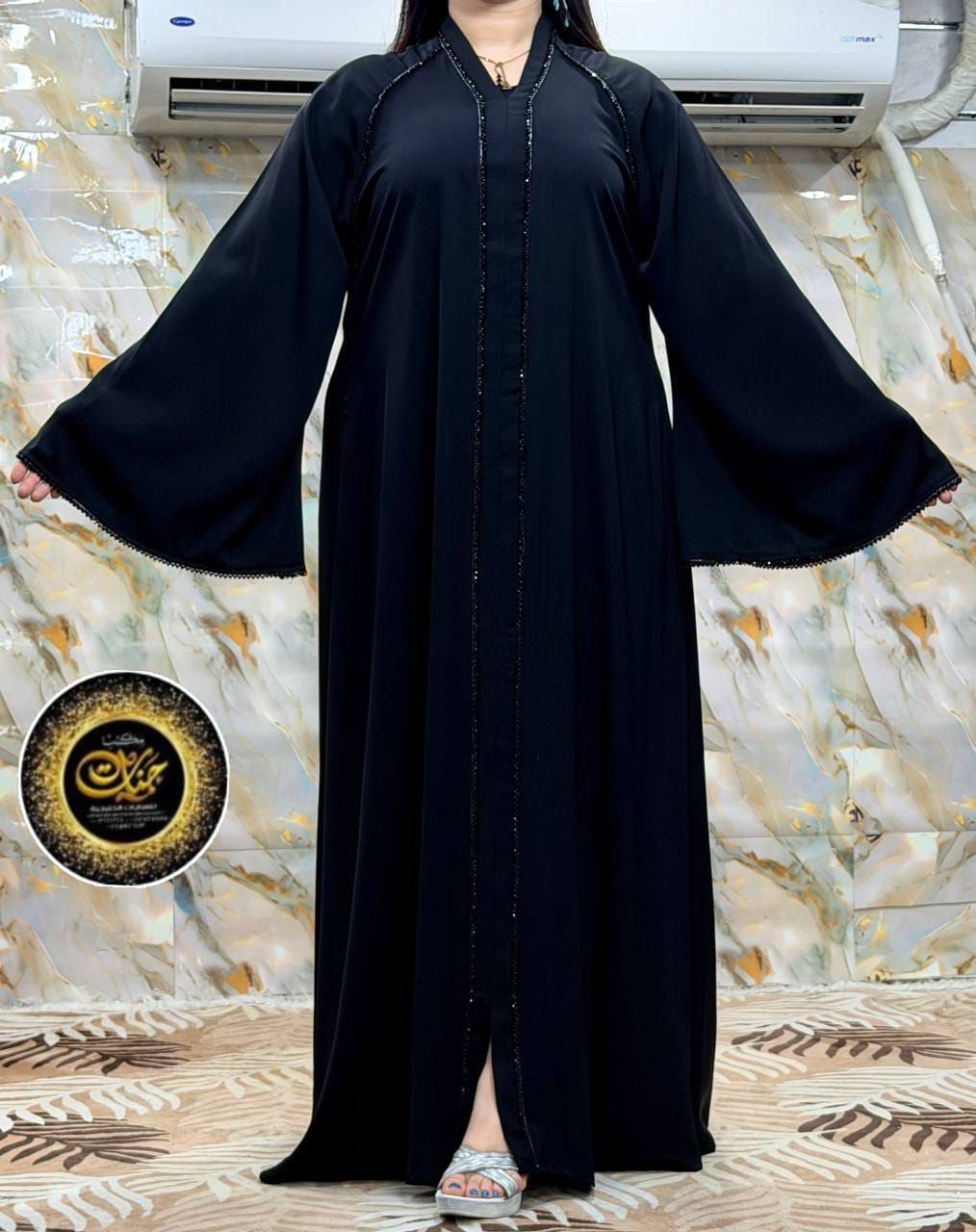 عباية خليجي سوداء  حرير خروج حريمى كود 1060
