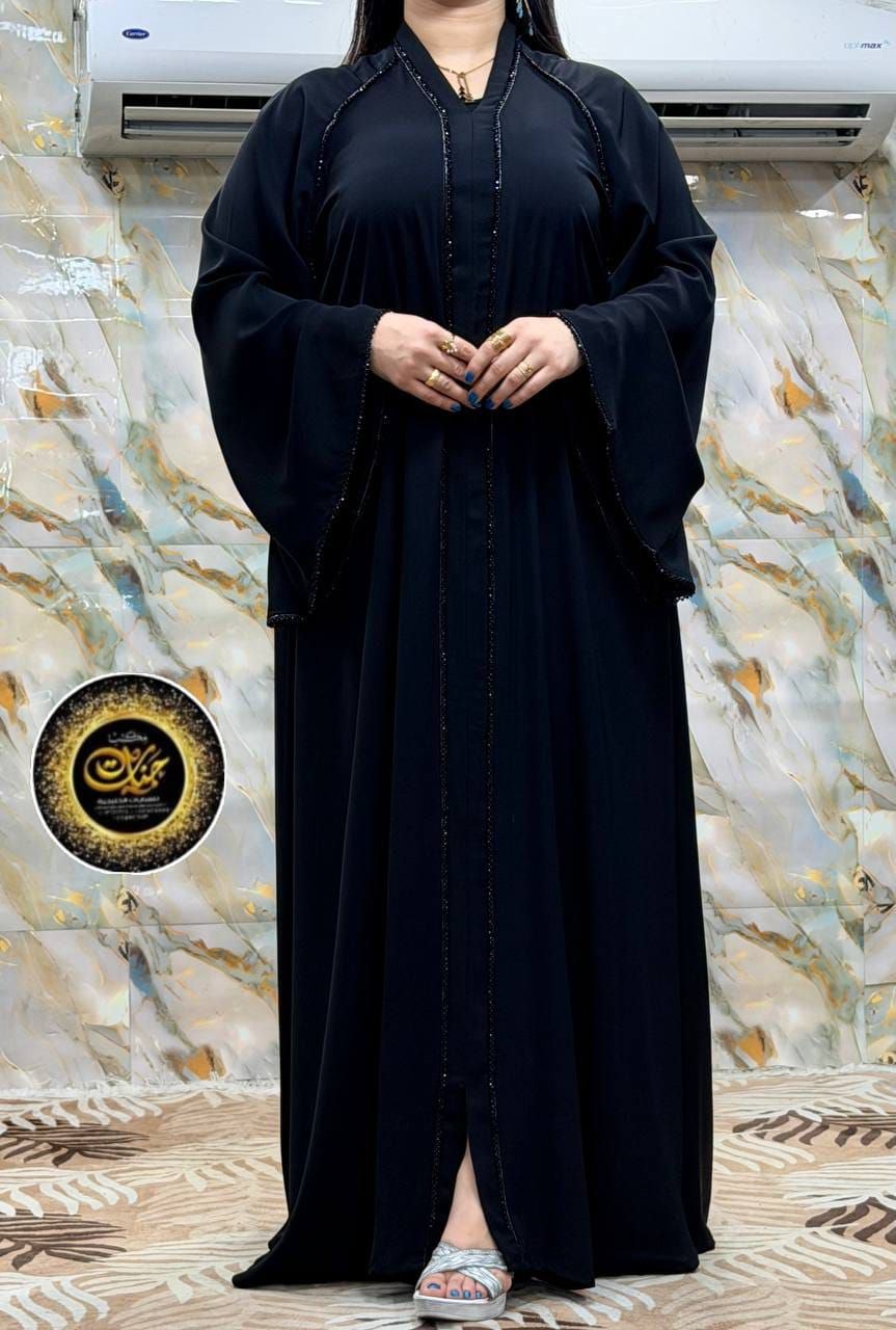 عباية خليجي سوداء  حرير خروج حريمى كود 1060