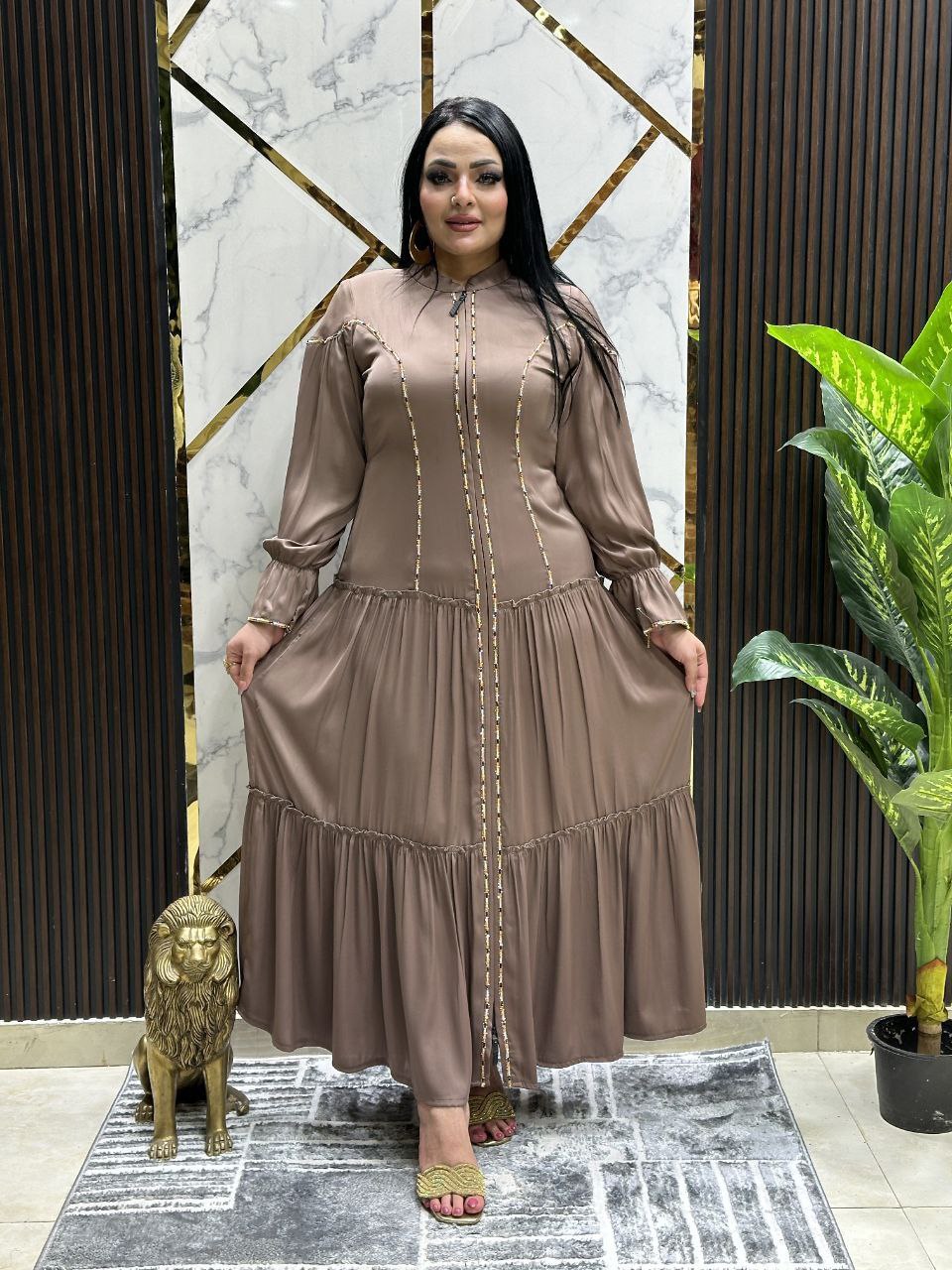 عباية خليجي حرير خروج حريمى كود 1080