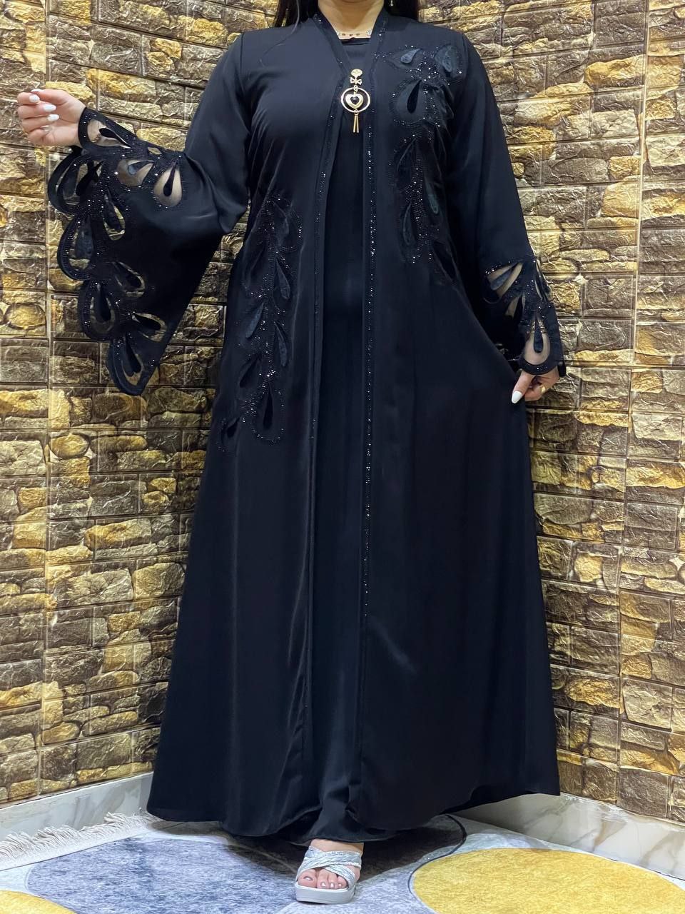 عبايه حرير تطريز كود 780