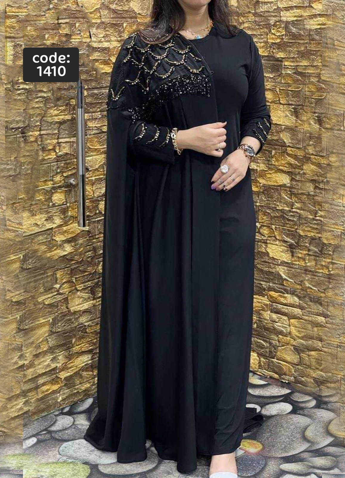 عباية خليجي سوداء  حرير خروج حريمى كود 14410