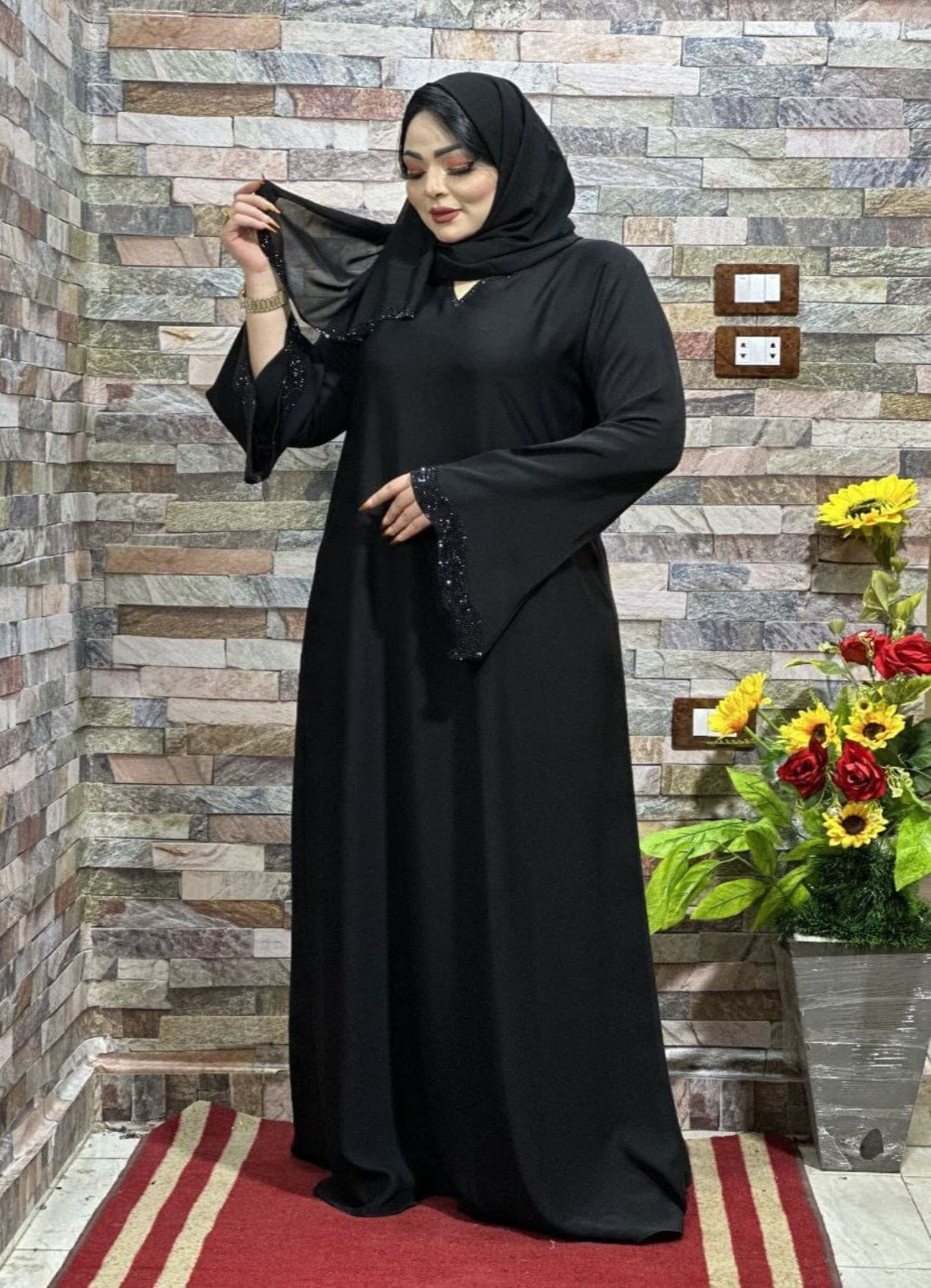 عباية خليجي سوداء  حرير خروج حريمى كود 2446