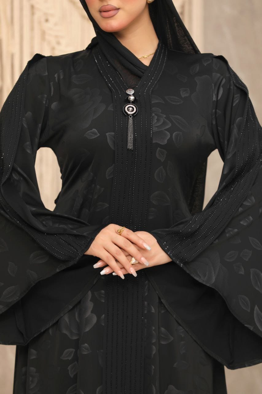 عباية خليجي سوداء حرير خروج حريمى كود 067