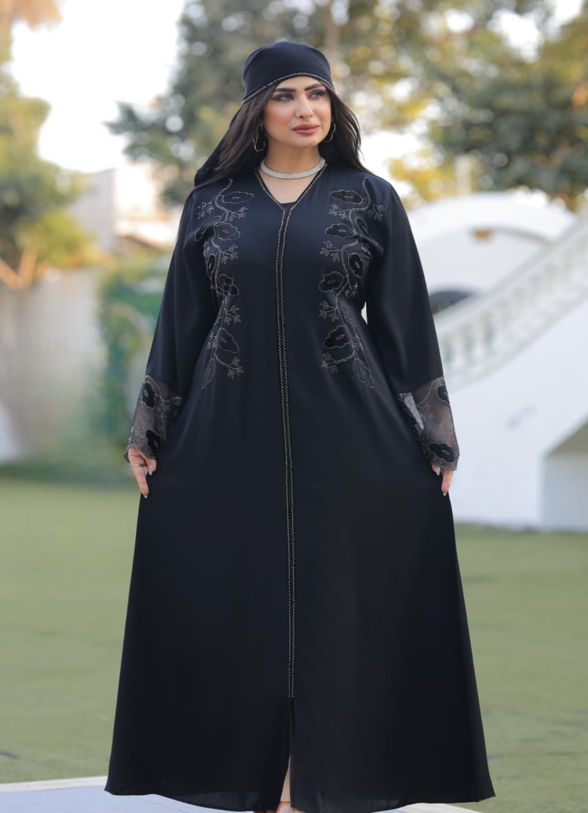 عباية خليجي سوداء حرير خروج حريمى كود 454