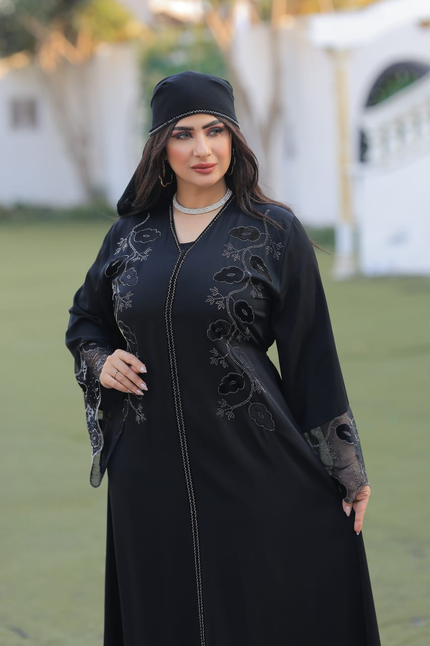 عباية خليجي سوداء حرير خروج حريمى كود 454
