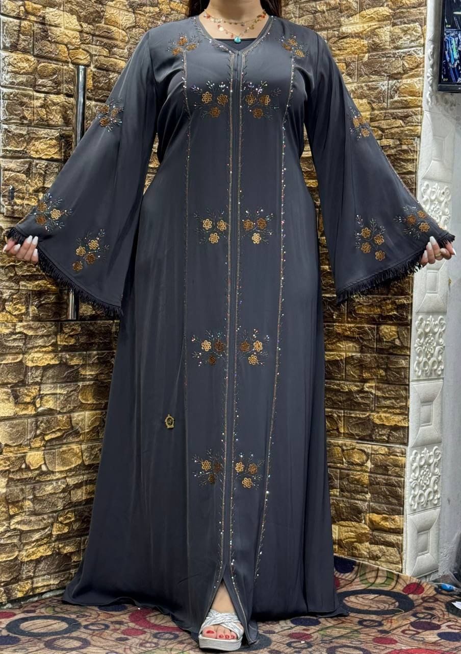 عباية خليجي حرير خروج حريمى كود 3030