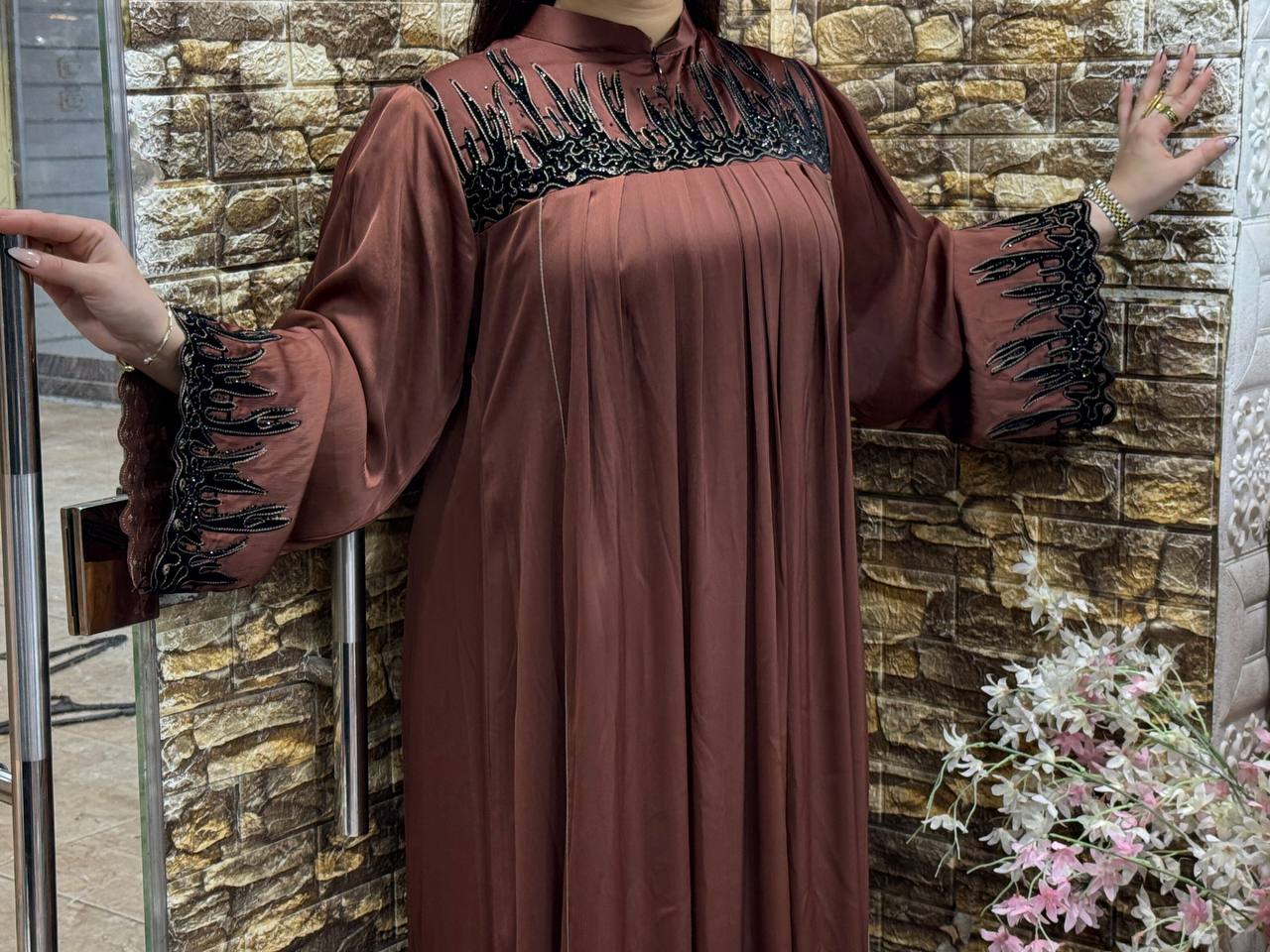 عباية خليجي حرير خروج حريمى كود 351