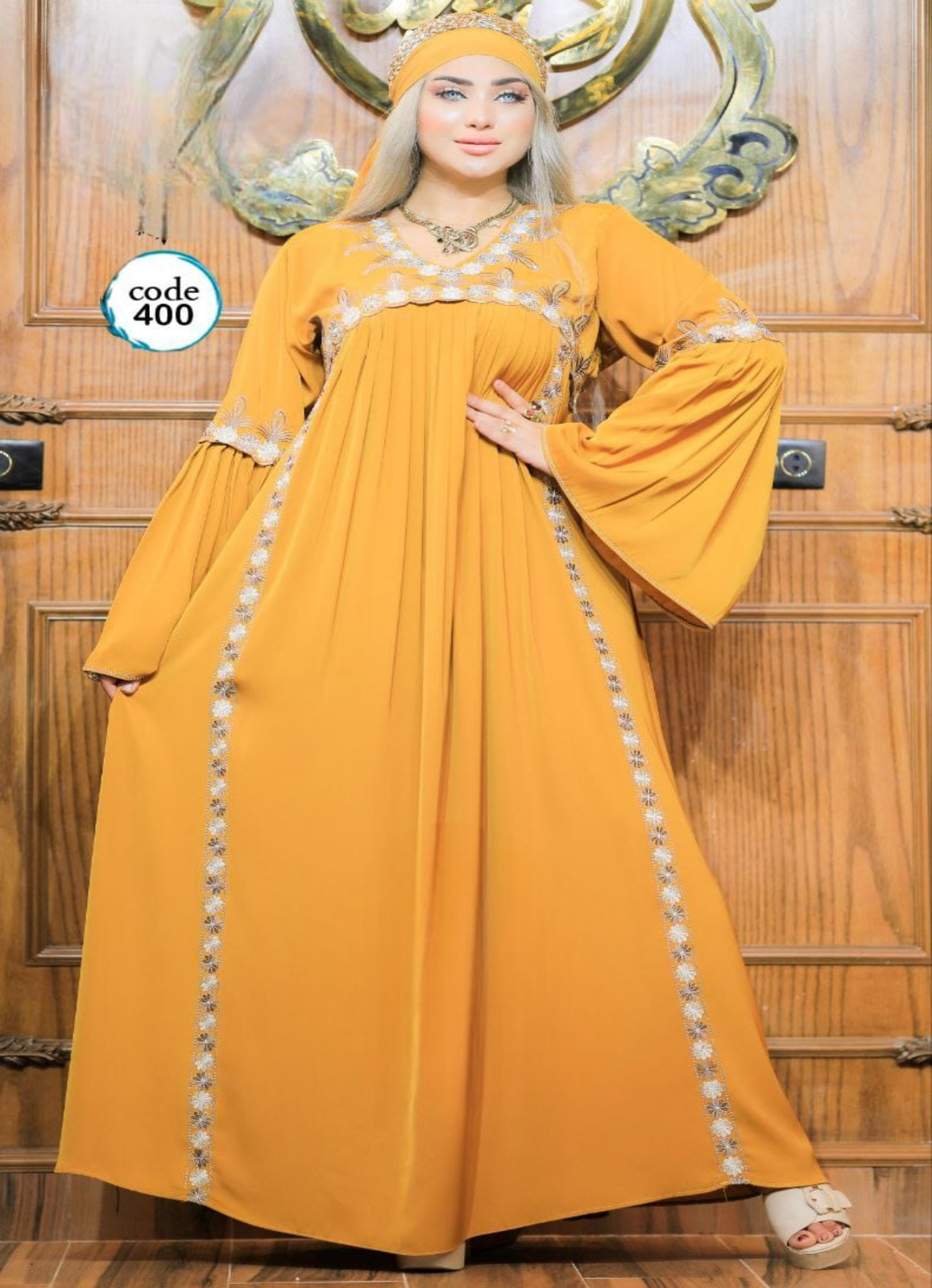 عباية خليجي حرير خروج حريمى كود 400