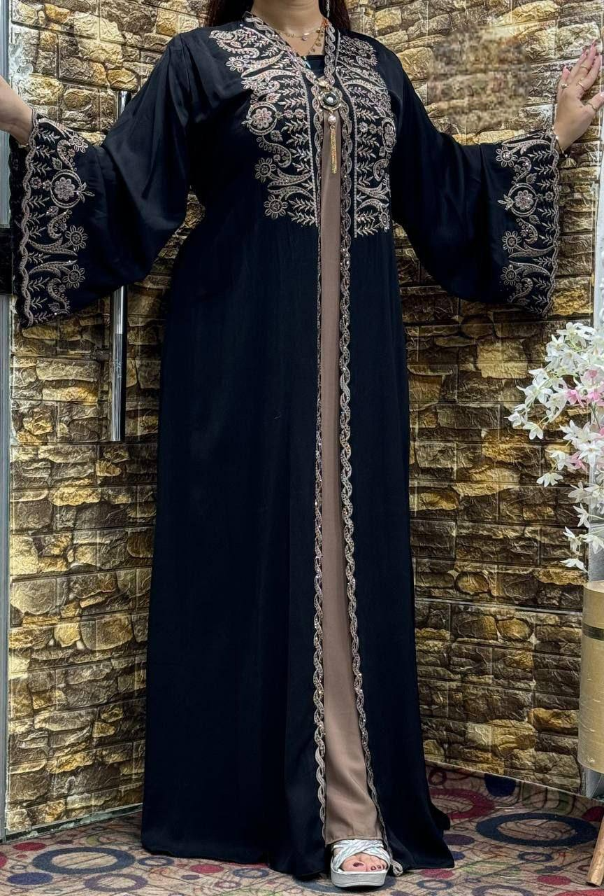 عباية خليجي سوداء  حرير خروج حريمى كود 1262