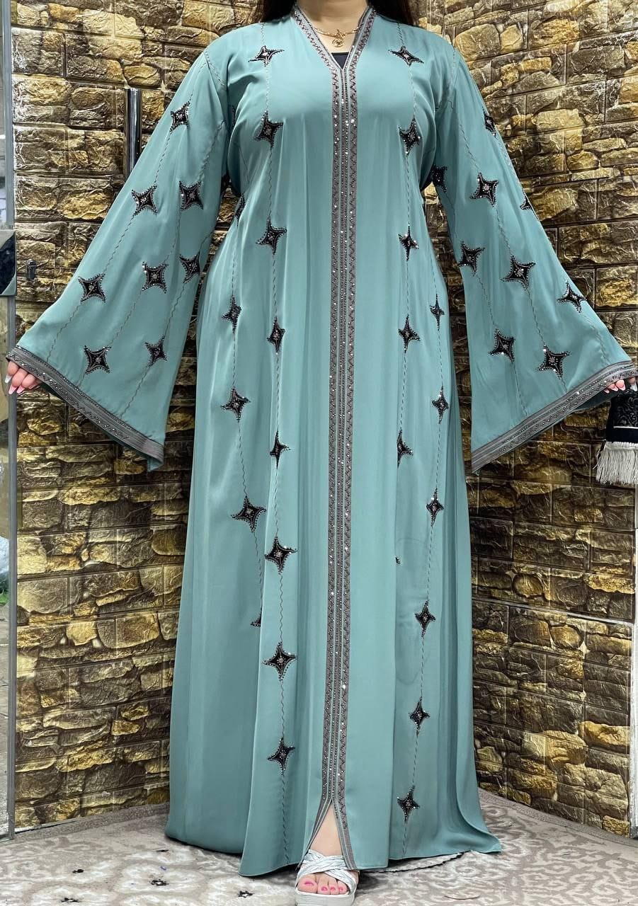 عباية خليجي حرير خروج حريمى كود 888