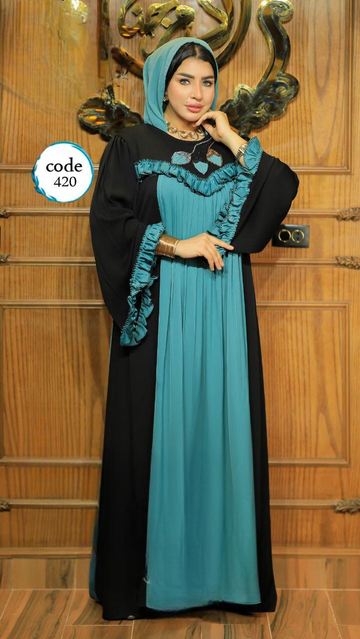 عباية خليجي حرير خروج حريمى كود 4200