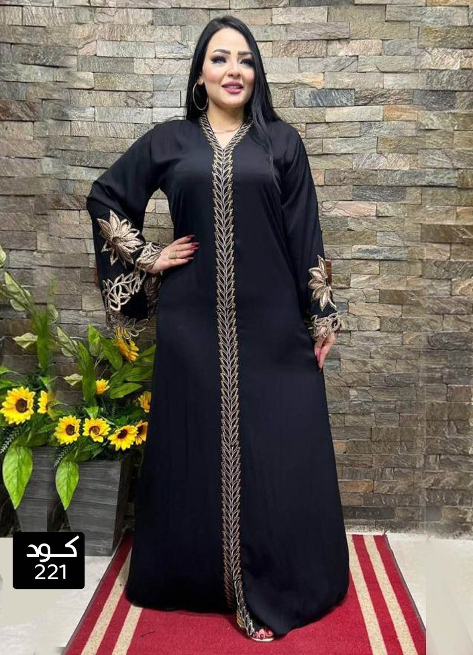 عباية خليجي سوداء  حرير خروج حريمى كود 221