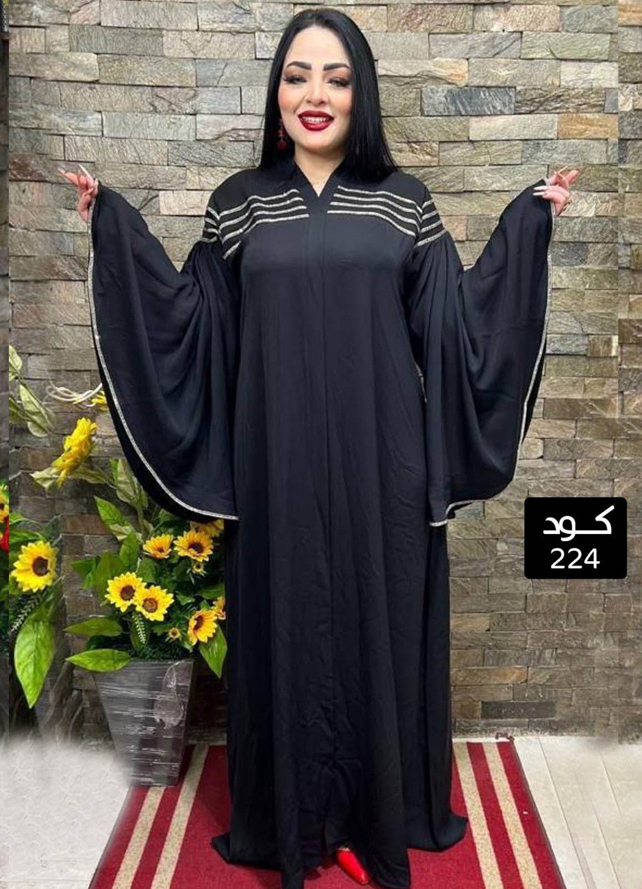عباية خليجي سوداء  حرير خروج حريمى كود 224
