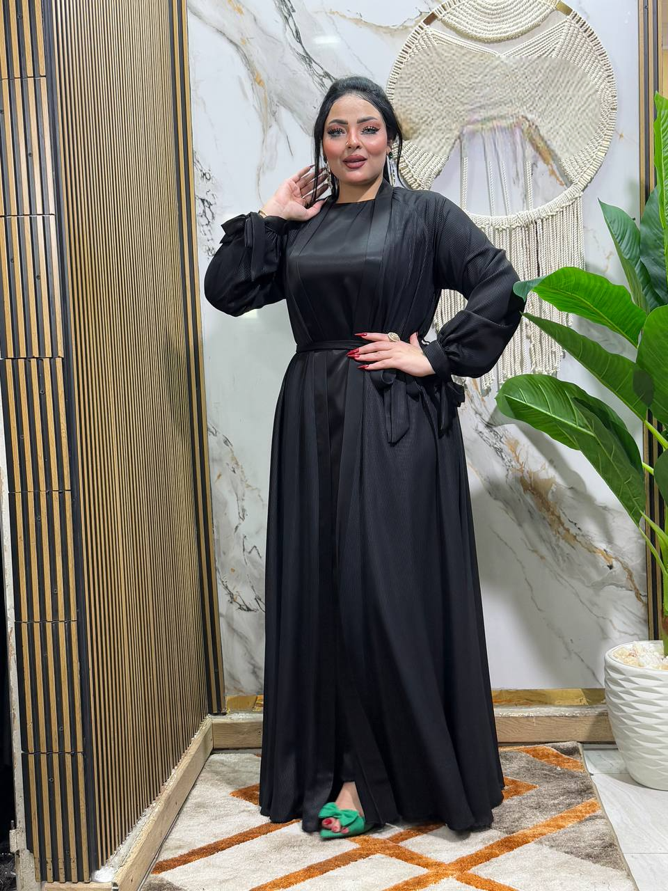 عبايه حرير روب هندميت  حريمى كود 1325