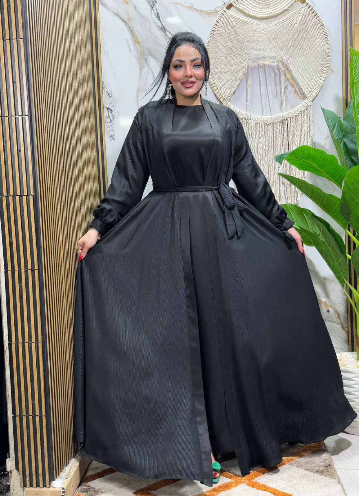 عبايه حرير روب هندميت  حريمى كود 1325