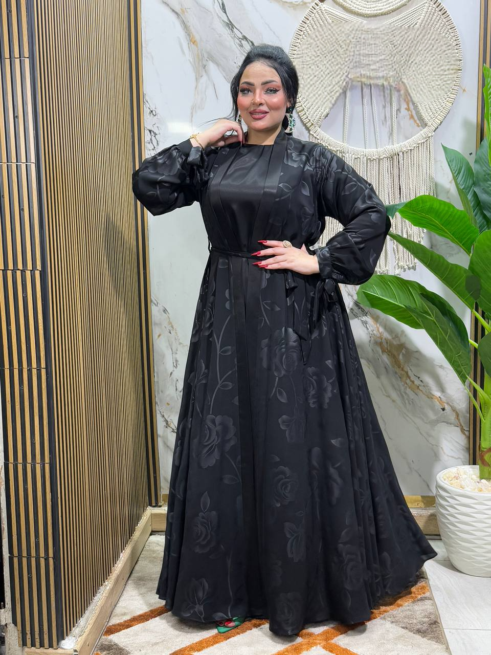 عبايه حرير روب هندميت  حريمى كود 1325