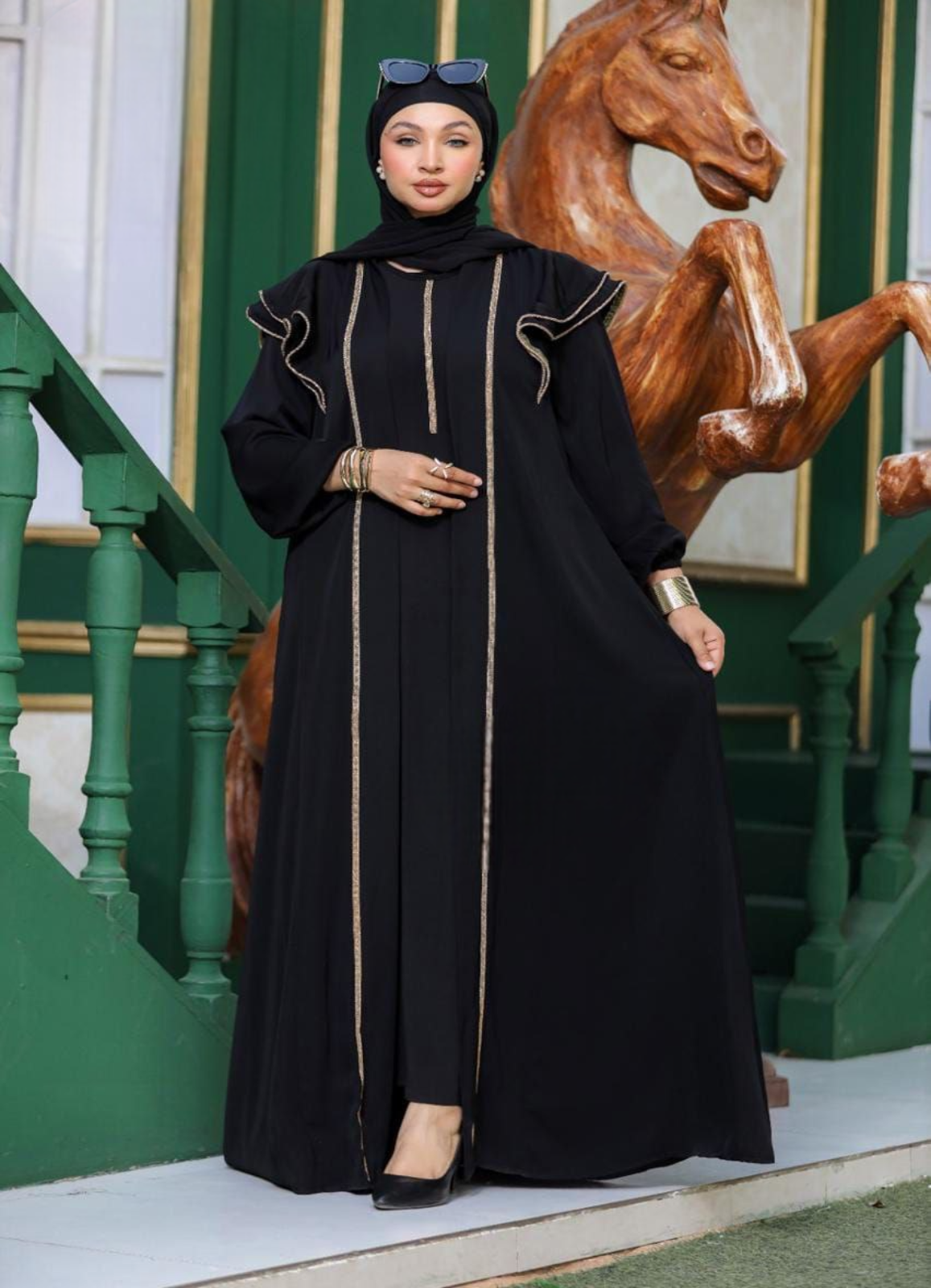 عباية خليجي حرير خروج حريمى كود 174