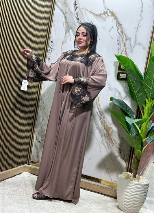 عباية خليجي حرير خروج حريمى كود 340