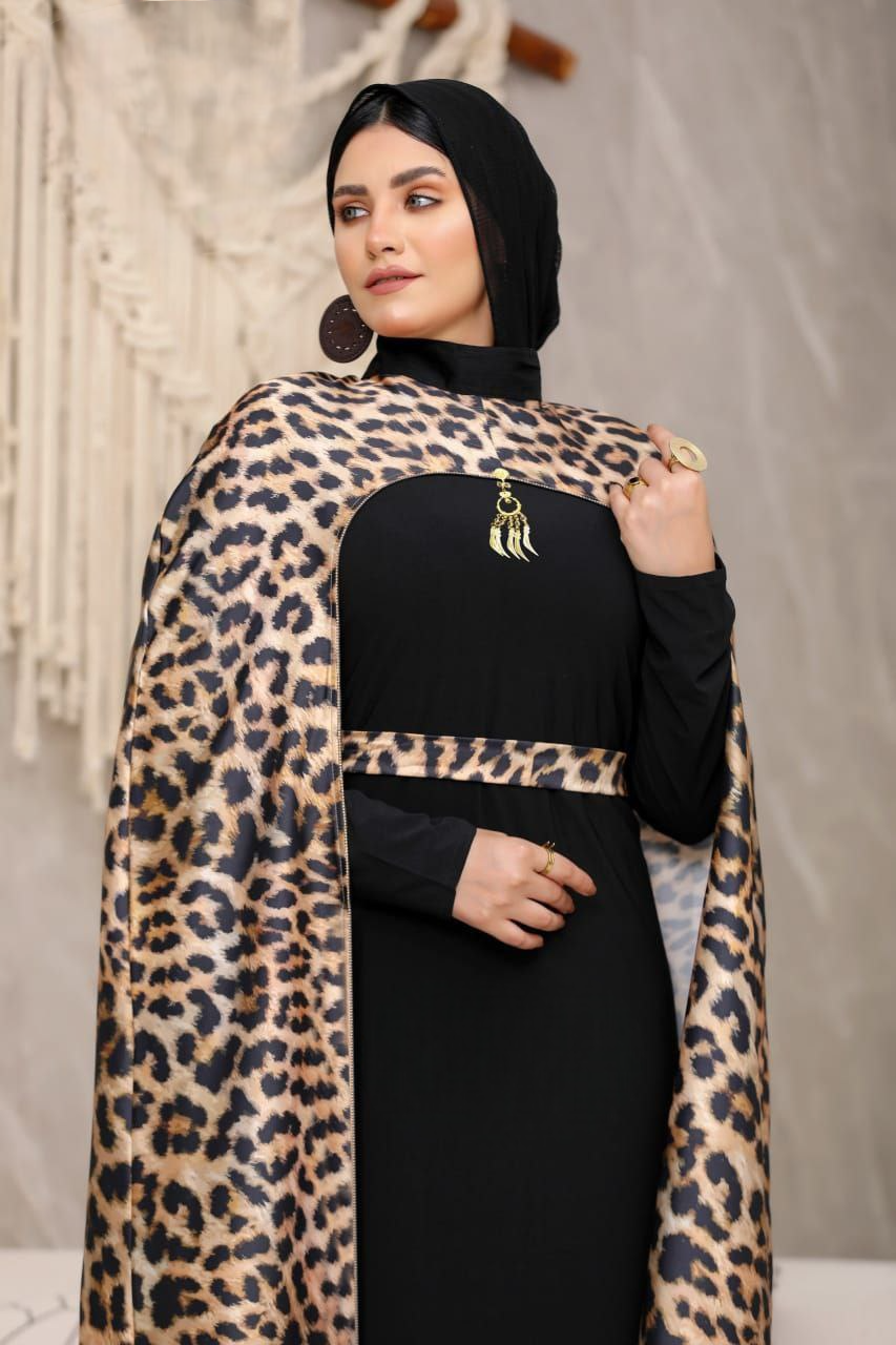 عباية خليجي حرير خروج حريمى كود 117